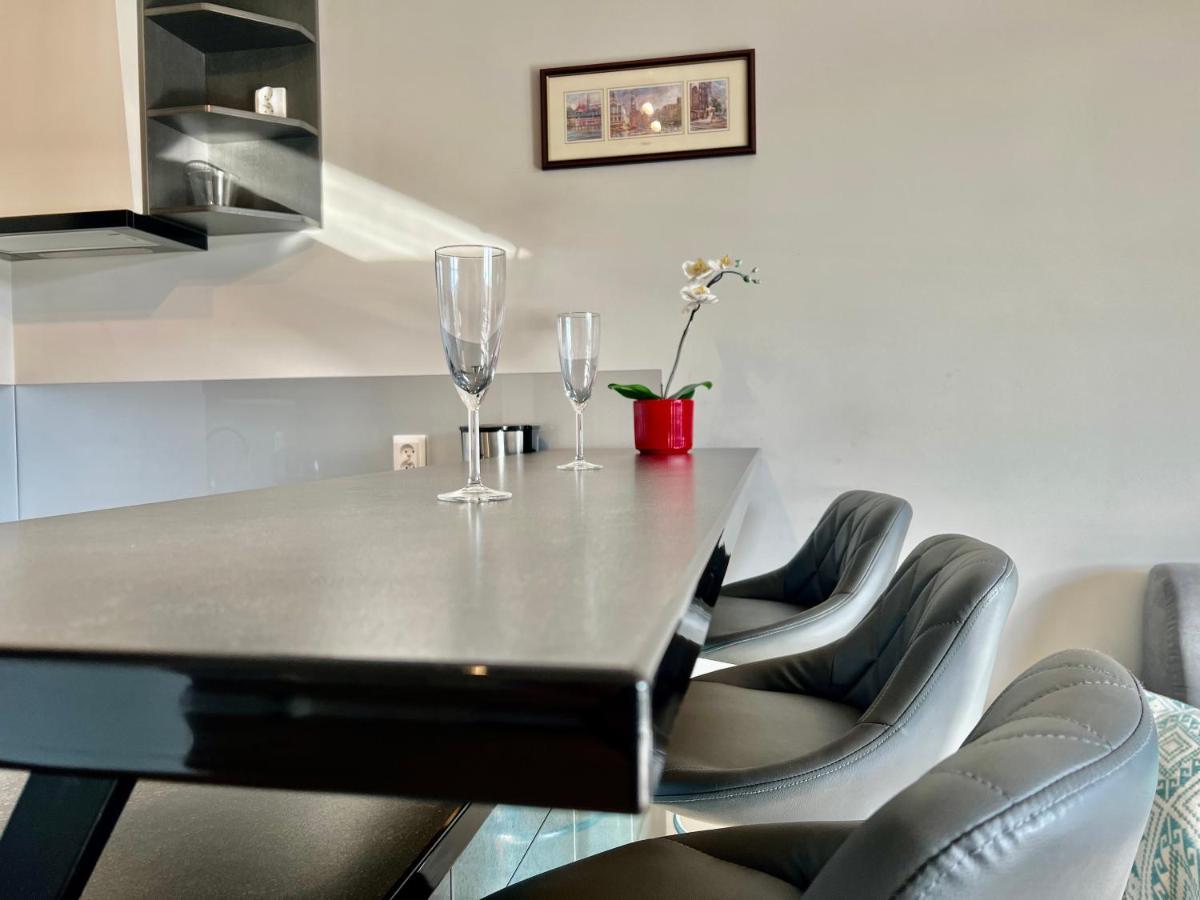 Apartamenty Garnizon Q4Apartments Gdansk Bagian luar foto